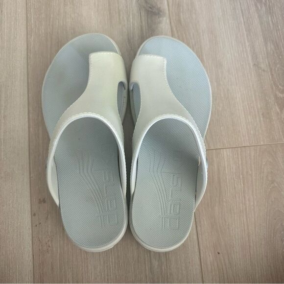 Dansko Krystal Molded Toe Loop Sandals Pearl, Size 38 EU Slip On Comfort 7.5/8 - Picture 8 of 9